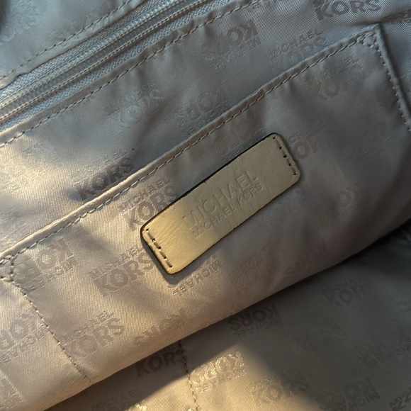 Michael Kors-Gold “Raven” Embossed Leather
Shoulder Bag, - Picture 9 of 11